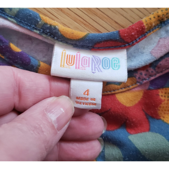 LuLaRoe Girl's Mae Dress Size 4 Floral Print with Pockets - Picture 6 of 7